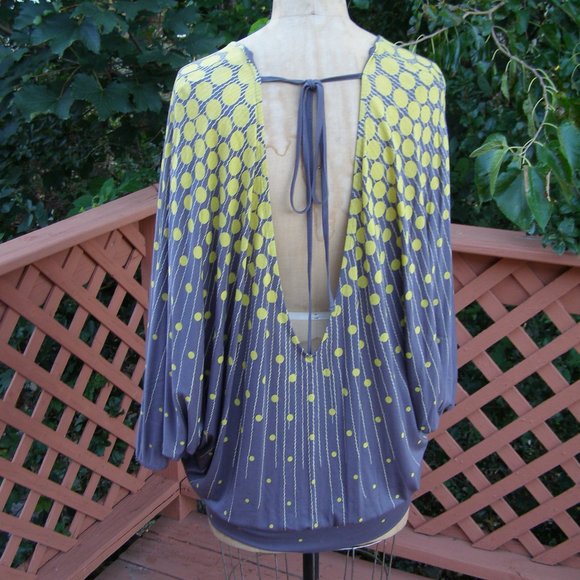 NEW size L 10-12 French Connection gray/yellow Butterfly top Open back - Picture 7 of 15